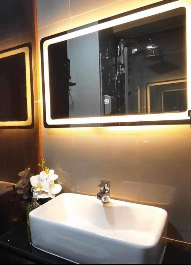 Air Luxury Makati Cbd With Balcony Apartment Manila Luaran gambar