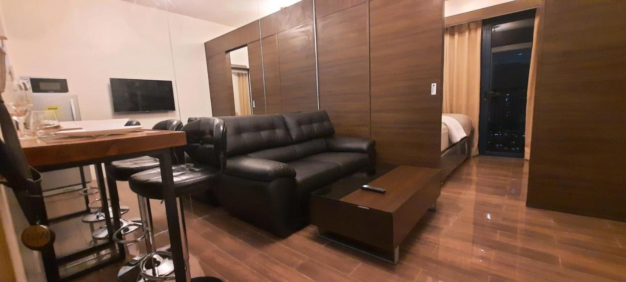 Air Luxury Makati Cbd With Balcony Apartment Manila Luaran gambar